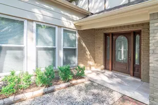 10 Coralvine Ct, The Woodlands, TX 77380 - Photo 6
