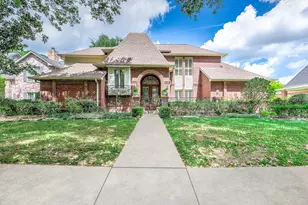 3702 Belle Grove Ln, Sugar Land, TX 77479 - Photo 2