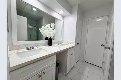 6430 Grandvale Drive, Houston, TX 77072 - Photo 14