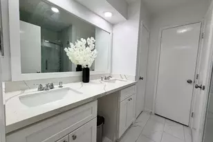 6430 Grandvale Dr, Houston, TX 77072 - Photo 14