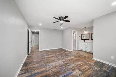 2907 Heritage House Drive, Webster, TX 77598 - Photo 12
