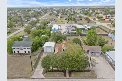 260 Fisher Street, Matagorda, TX 77414 - Photo 32