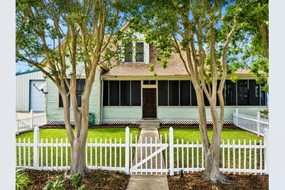 260 Fisher Street, Matagorda, TX 77414 - Photo 1