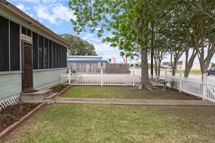 260 Fisher St, Matagorda, TX 77414 - Photo 44