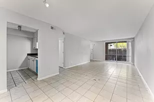 4627 Wild Indigo St, Houston, TX 77027 - Photo 12