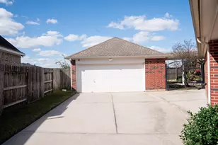 9835 Buckhaven Dr, Houston, TX 77089 - Photo 22
