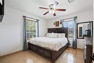 233 E Sunnyside St, Houston, TX 77076 - Photo 30