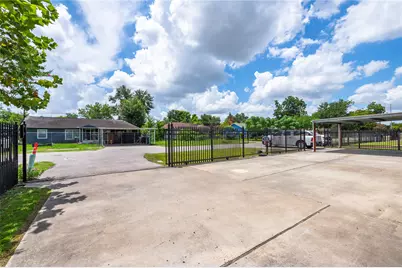 233 E Sunnyside Street, Houston, TX 77076 - Photo 4