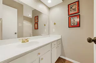 5901 Woodway Place Ct, Houston, TX 77057 - Photo 22