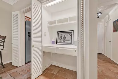 5901 Woodway Place Ct, Houston, TX 77057 - Photo 10