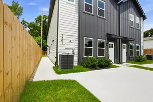 7843 Sunnyhill St, Houston, TX 77088 - Photo 28