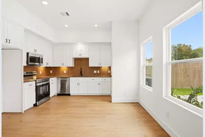 7843 Sunnyhill Street #A-B, Houston, TX 77088 - Photo 4