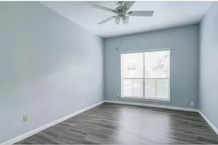 11711 Memorial Dr, Houston, TX 77024 - Photo 6