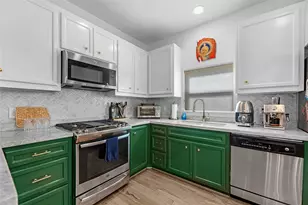 823 E 36th St, Houston, TX 77022 - Photo 8