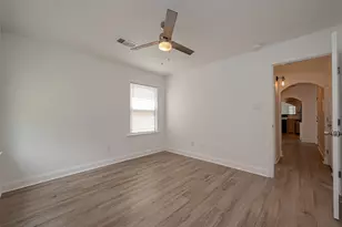 917 Adele St, Houston, TX 77009 - Photo 12
