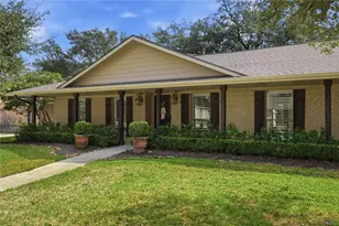 7623 Fairdale Ln, Houston, TX 77063 - Photo 2