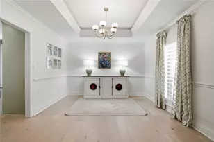 7623 Fairdale Ln, Houston, TX 77063 - Photo 10