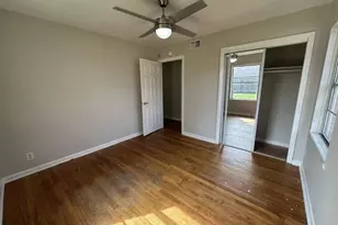 205 W Rittenhouse St, Houston, TX 77076 - Photo 8
