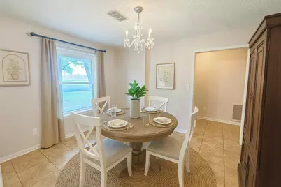 2205 James Avenue, El Campo, TX 77437 - Photo 8