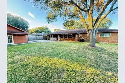 2205 James Avenue, El Campo, TX 77437 - Photo 38