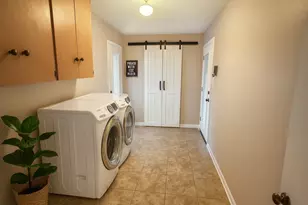 2205 James Ave, El Campo, TX 77437 - Photo 16