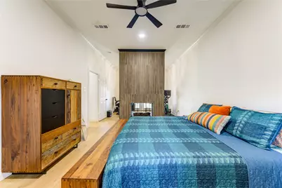 18 Hickory Shadows Drive, Houston, TX 77055 - Photo 22