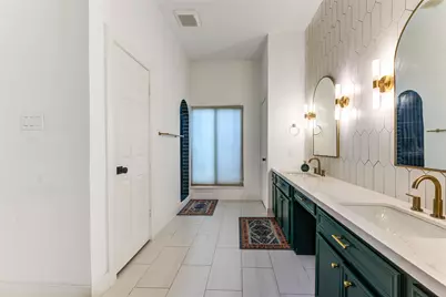 18 Hickory Shadows Drive, Houston, TX 77055 - Photo 20