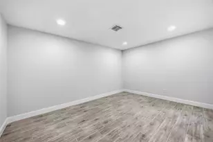 8115 Tarbell Rd, Houston, TX 77034 - Photo 4