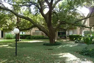 2100 Tanglewilde St, Houston, TX 77063 - Photo 4