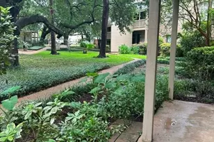 2100 Tanglewilde St, Houston, TX 77063 - Photo 2