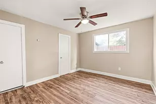 2226 Rainbow Dr, Houston, TX 77023 - Photo 8