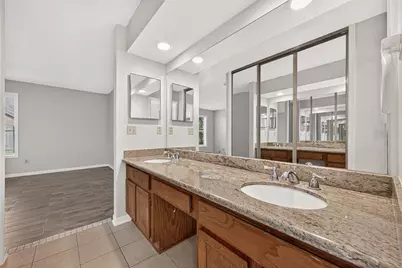 2215 Brook View Lane, Sugar Land, TX 77479 - Photo 34