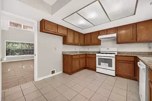 2215 Brook View Ln, Sugar Land, TX 77479 - Photo 20