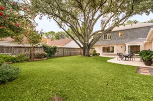 10822 Piping Rock Ln, Houston, TX 77042 - Photo 48