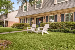 10822 Piping Rock Ln, Houston, TX 77042 - Photo 2