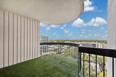 5001 Woodway Drive #1305, Houston, TX 77056 - Photo 22