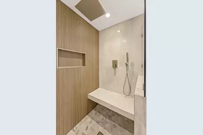 5001 Woodway Drive #1305, Houston, TX 77056 - Photo 16