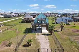 422 Jettyview Rd, Freeport, TX 77541 - Photo 2