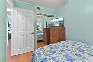 6102 Seawall Blvd, Galveston, TX 77551 - Photo 8