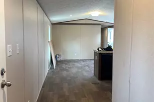 23197 W Addison St, San Antonio, TX 78264 - Photo 8