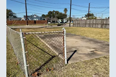 5728 Sylvia Drive, Galveston, TX 77551 - Photo 24