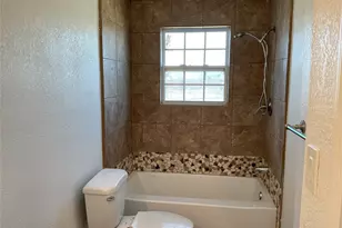 5728 Sylvia Dr, Galveston, TX 77551 - Photo 14