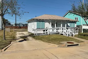 5728 Sylvia Dr, Galveston, TX 77551 - Photo 2