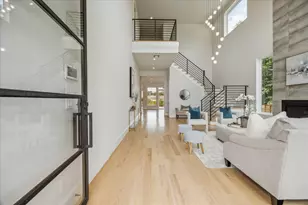 2202 Hewitt Dr, Houston, TX 77018 - Photo 8