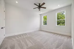 2202 Hewitt Dr, Houston, TX 77018 - Photo 34