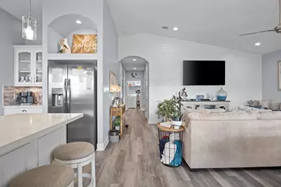 882 Townsend Drive, Crystal Beach, TX 77650 - Photo 6