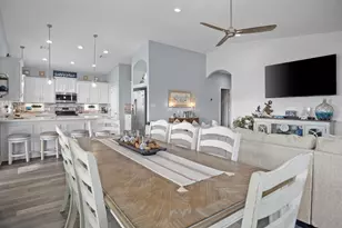 882 Townsend Dr, Crystal Beach, TX 77650 - Photo 12