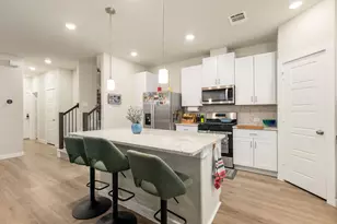3104 Valley Peak Dr, Houston, TX 77063 - Photo 6