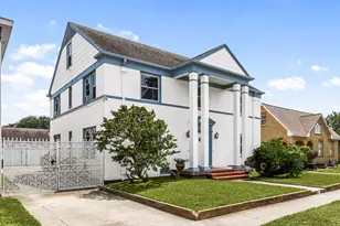 4309 Ursuline St, Galveston, TX 77550 - Photo 2