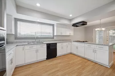 4460 W Cypress Villas Drive, Houston, TX 77379 - Photo 4